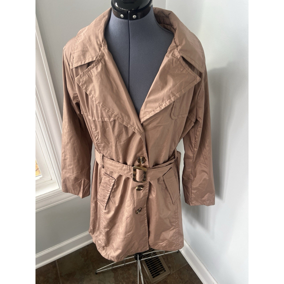 Urban Republic Women's Tan Trench Coat Rain Jacket Size Large NWT - Picture 2 of 12